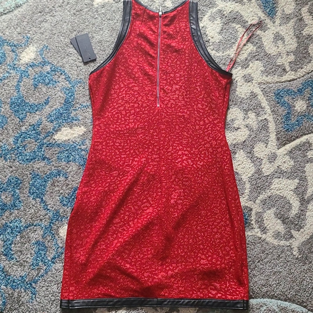 Dress - Picture 2 of 2